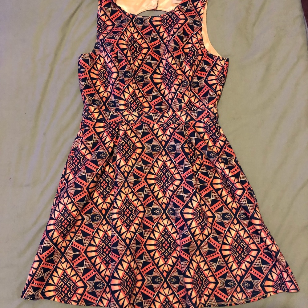 Dress - Picture 2 of 2